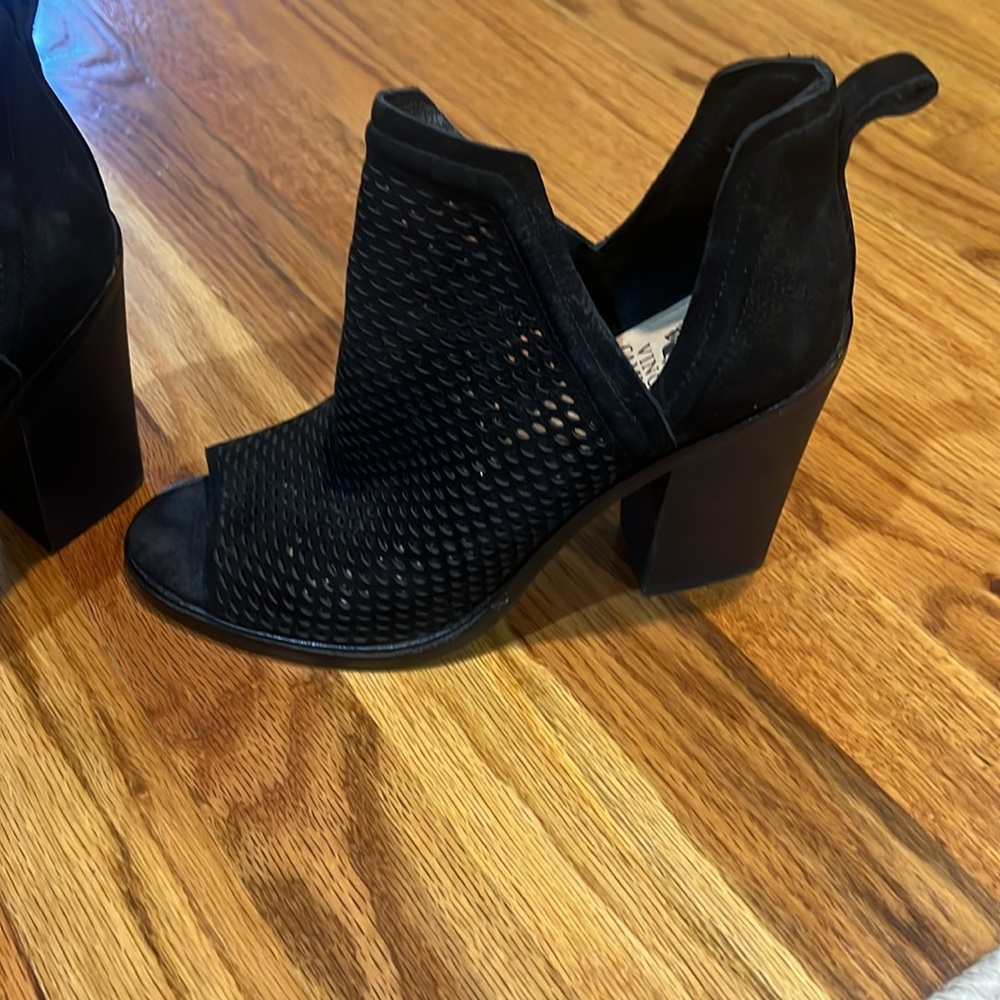 Vince Canuto peep toe bootie sandals size 8 - Picture 3 of 4